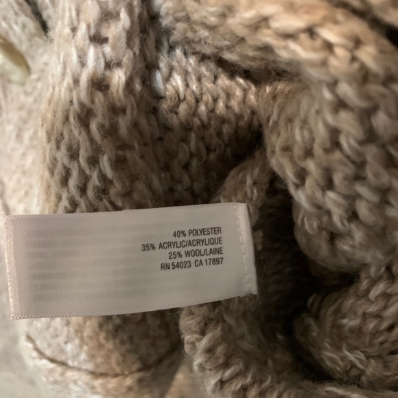 Old Navy Wool Poncho Sweater, size M - Picture 7 of 8